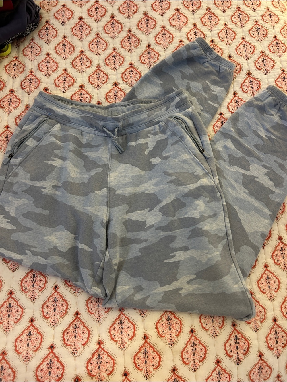 Athleta Girl Light Blue Camouflage Jogger Sweatpants